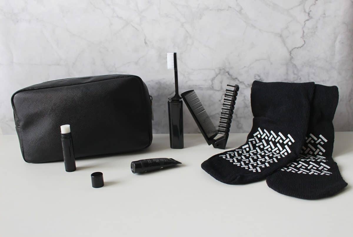 Men's travel toiletry bag